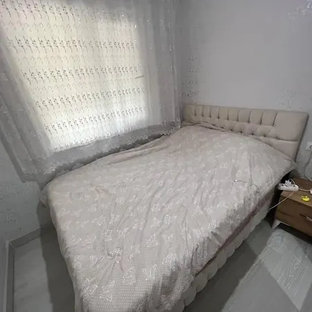 Apartment 3 Odali Bahceli Bbq Kalbinde Ev